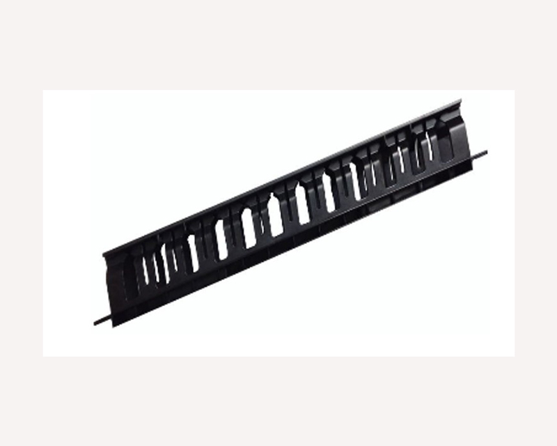 MAXPRO LINE plastični panel za kablove sa poklopcem, 19 inča, 1U