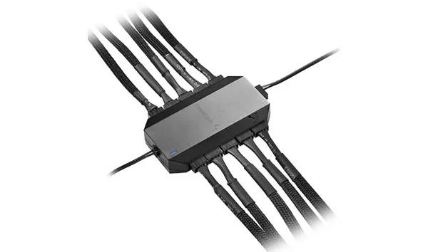 DeepCool FH-10 PWM hub za 10 ventilatora, SATA napajanje