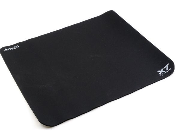 A4Tech X7-500MP crna gejmerska podloga za miša 437 x 400 mm