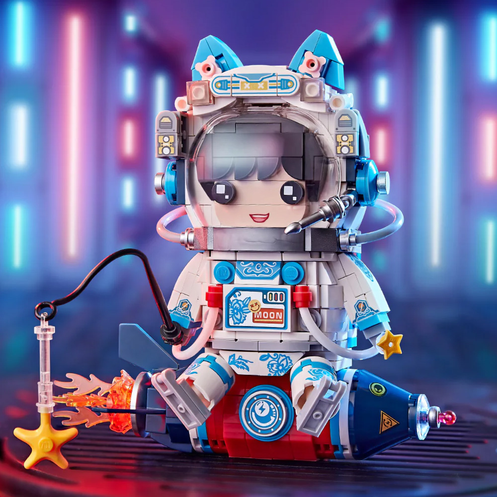 Loz 1753 Blue and White Porcelain Astronaut set mikro kockica 597 delova