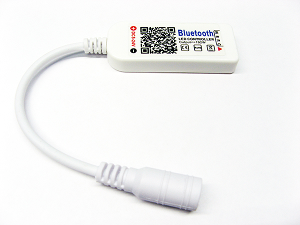 XLED SUN-TH-02 Bluetooth kontroler za RGBW LED traku, višezonska kontrola