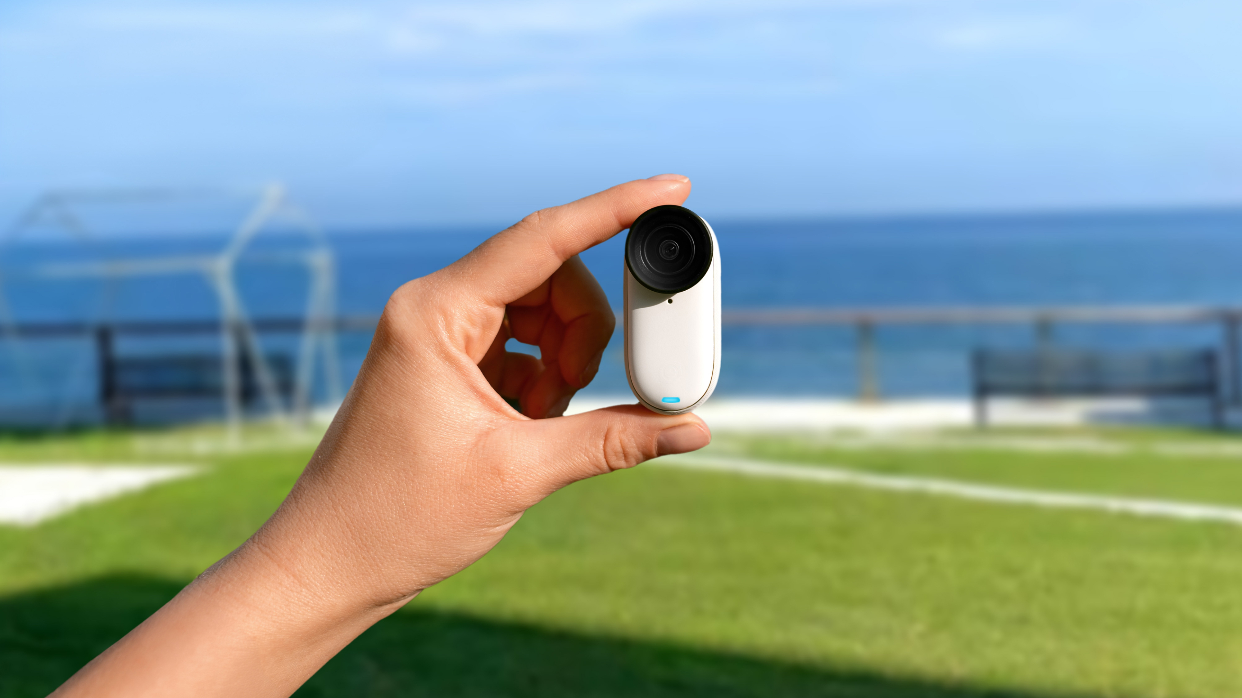 Insta360 GO 3S standardna 4K akcijska kamera, beloj