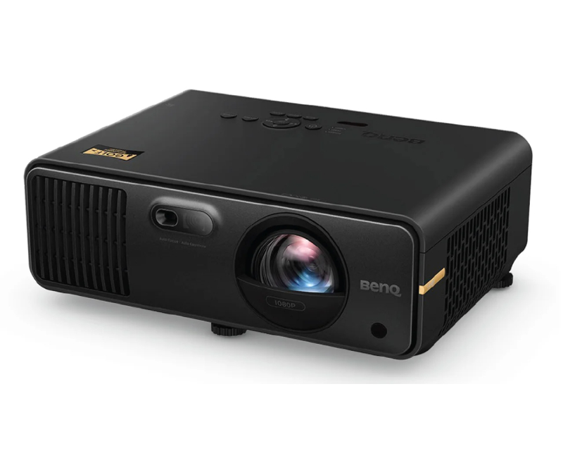 BenQ AH700ST 1080p laserski projektor za golf, kratka projekcija